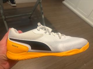 Zapatillas Futsal Puma Blancas y Amarillas