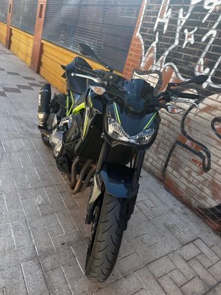 Kawasaki Z900 ABS - Sonido brutal y cuidada.