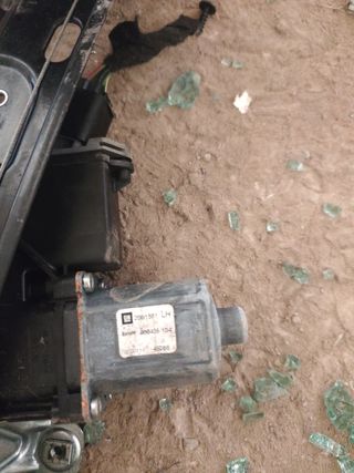 Elevalunas delantero Izquierdo Opel Insignia