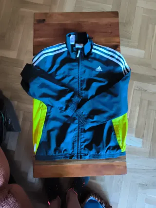 Chaqueta Adidas 10 años azul y amarillo