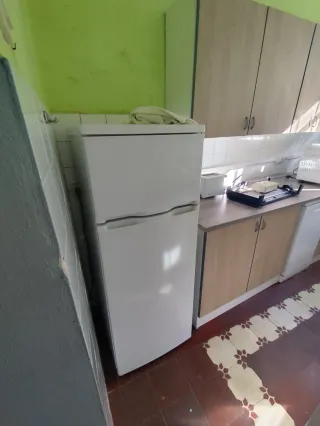 Cocina completa madera clara