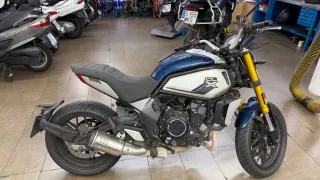CF Moto 700 CLX Heritage