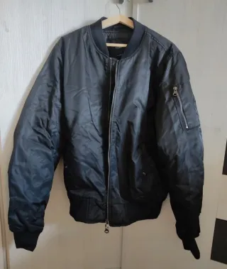 Chaqueta bomber negra