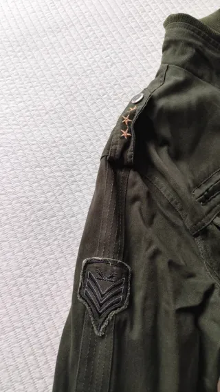 Chaqueta Militar Verde.....
(NO SE BAJA EL PRECIO.
