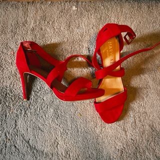 Zapatos tacón ante rojo