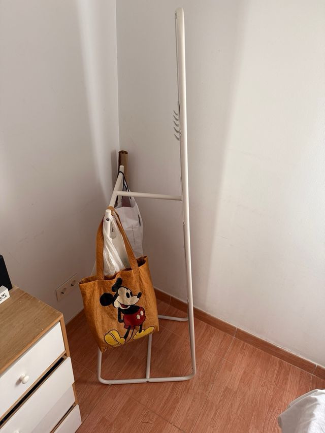 Espejo de pie blanco