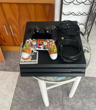 Consola PS4 Pro + 2 Mandos 1 TB