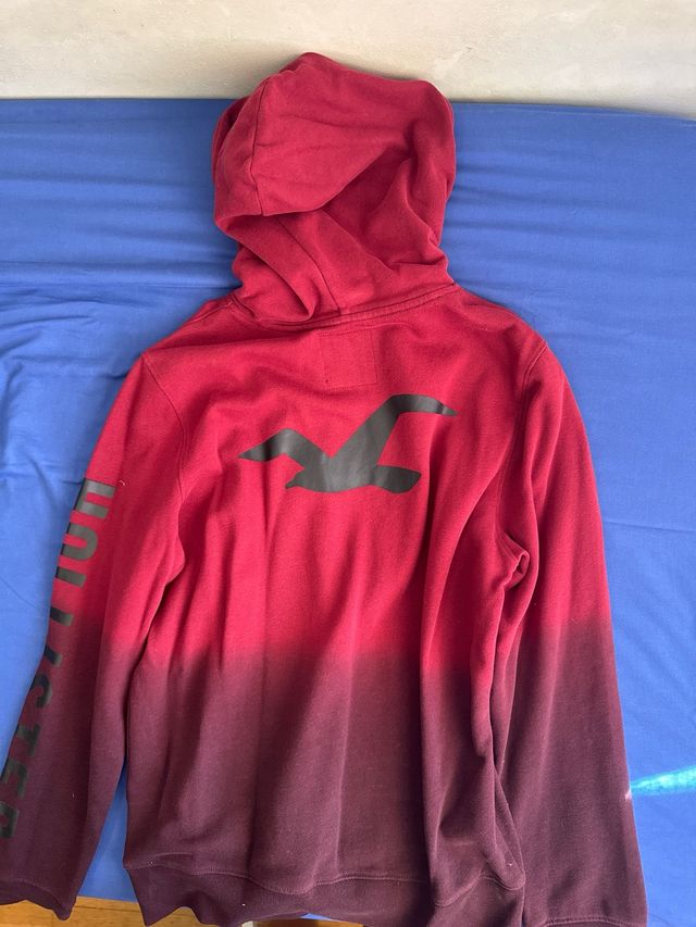 Sudadera Hollister Roja y Negra Degradada