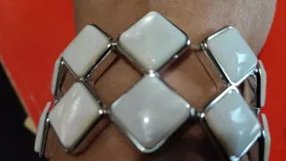 Bracciale donna elastico bianco dorato