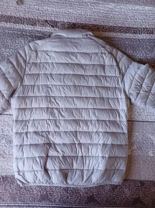Abrigo acolchado gris hombre