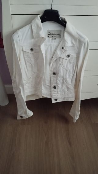 Chaqueta Stradivarius Blanca Talla S