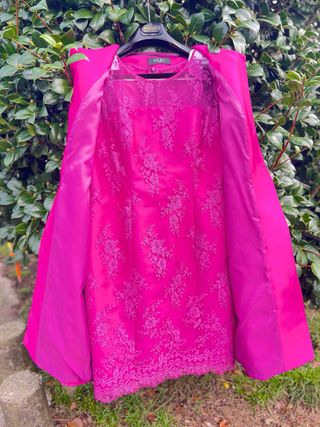 Vestido fiesta con tocado de regalo