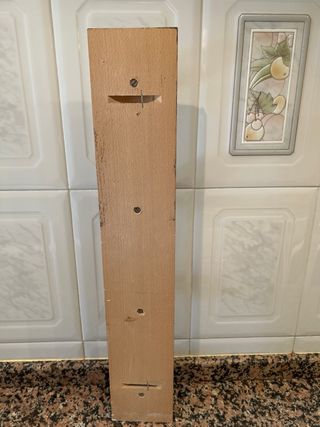 Perchero de madera con 4 colgadores