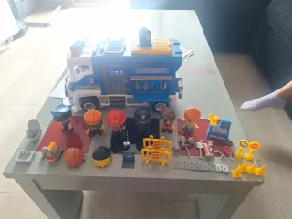Autobús Policía Juguete con Figuras