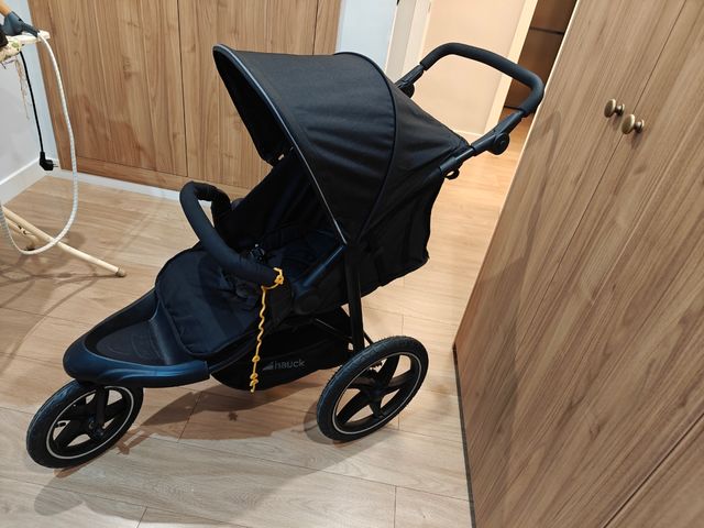 Cochecito Hauck Runner 2 Negro de segunda mano por 139 EUR en Rincn de la  Victoria en WALLAPOP