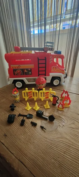 Camión Bomberos Pin Y Pon Action