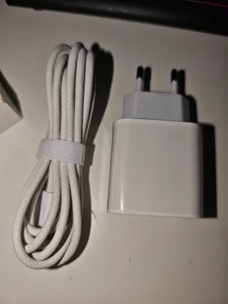 LO ESTRENAS TU. Cargador iPhone Apple HWT-PG2500