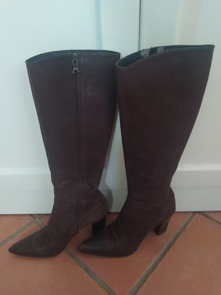 Stivali Prada marroni in pelle