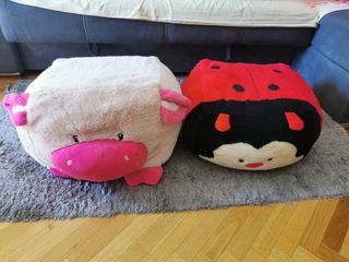 Cojín Pufi Infantil Mariquita y Cerdito!