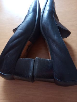 Zapatos azules superflexibles