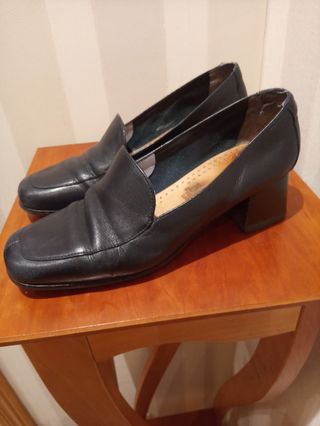 Zapatos azules superflexibles