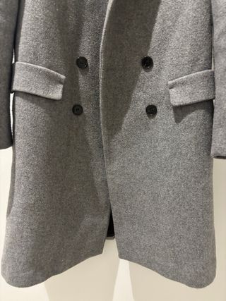 Abrigo Zara Trafaluc Gris