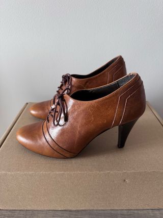 Zapatos Blucher de Piel Marrones