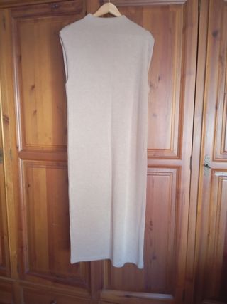 Vestido punto Zara camel