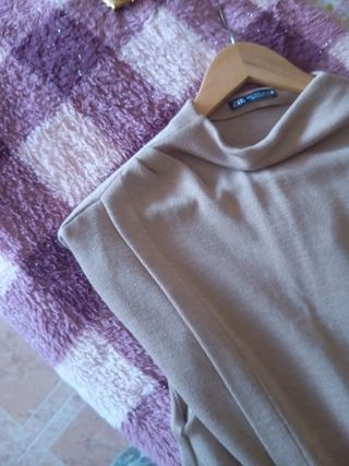 Vestido punto Zara camel
