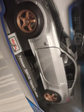 Coche Maisto 1:18 Nissan 350Z Nismo