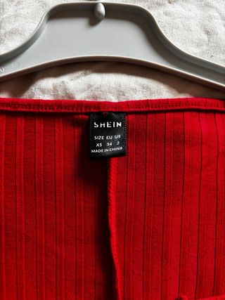 Mono corto rojo Shein