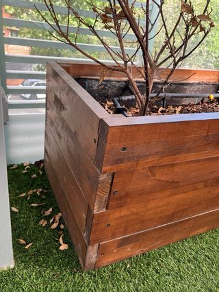 Jardinera de madera