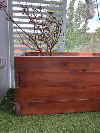 Jardinera de madera