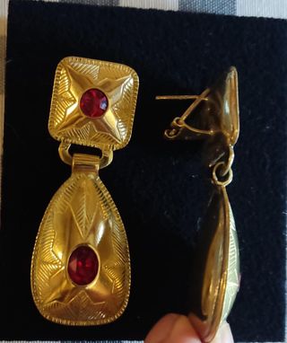 Pendientes Baturra Dorados con Piedra Roja
similor