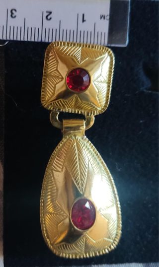 Pendientes Baturra Dorados con Piedra Roja
similor