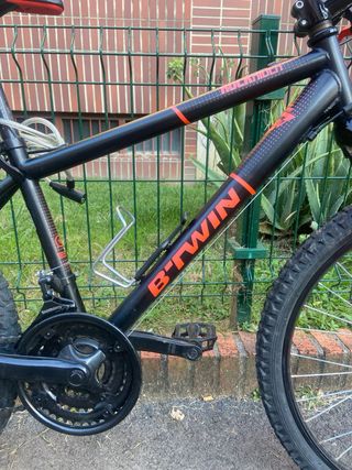 Bicicleta Rockrider 24 Negra y Naranja