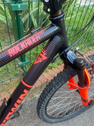 Bicicleta Rockrider 24 Negra y Naranja