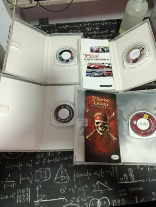 4 juegos psp 
