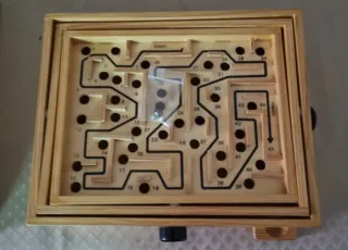 Laberinto de madera Wiss