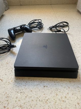 PS4 (PlayStation 4) Negra + Mando y Cables