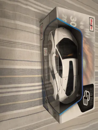 Coche Maisto 1:18 Lamborghini Sian FKP 37