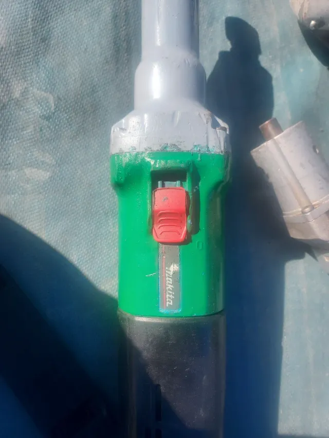 Amoladora recta Makita