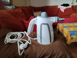 Máquina de vapor blanca