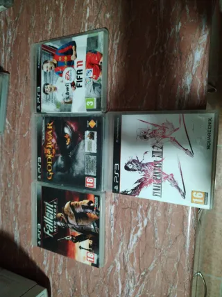 Lote 4 juegos PS3: FIFA 11, God of War, Fallout NV