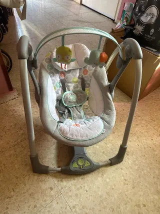 Mecedora y bañera para bebé