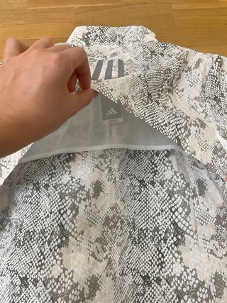 Cortavientos estampado de Adidas