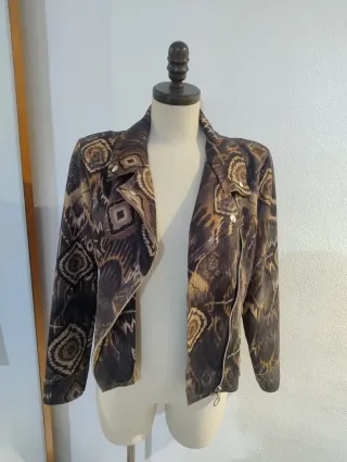 Chaqueta Estampada Estilo Motero