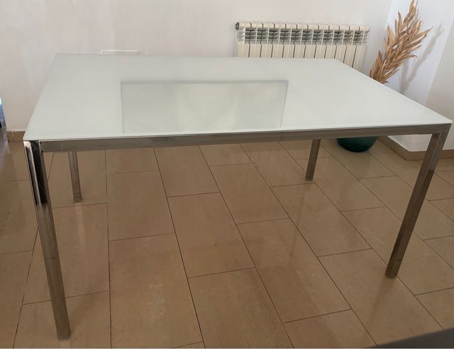 Mesa Comedor TORSBY IKEA 85x135
