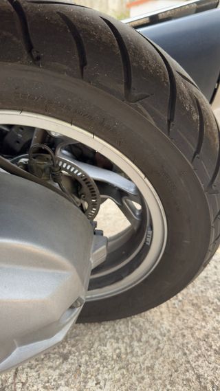 Suzuki Burgman 400 Negra