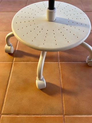 Silla de estudio VIMUND rosa y blanca
